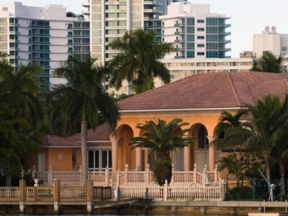 Coral Gables Elegancia histórica y plusvalía garantizada