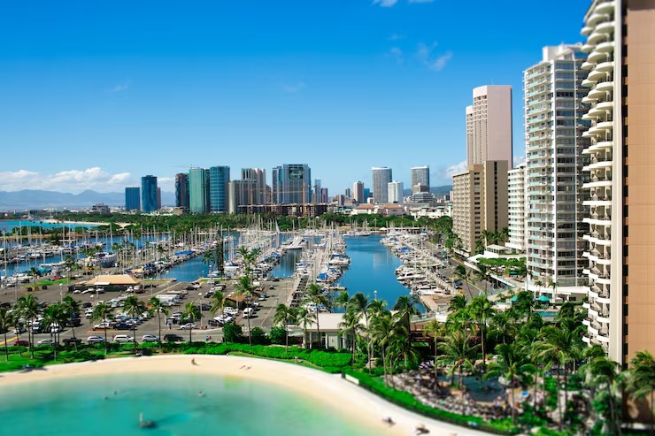 Brickell vs. Sunny Isles: ¿Dónde conviene comprar un condo?